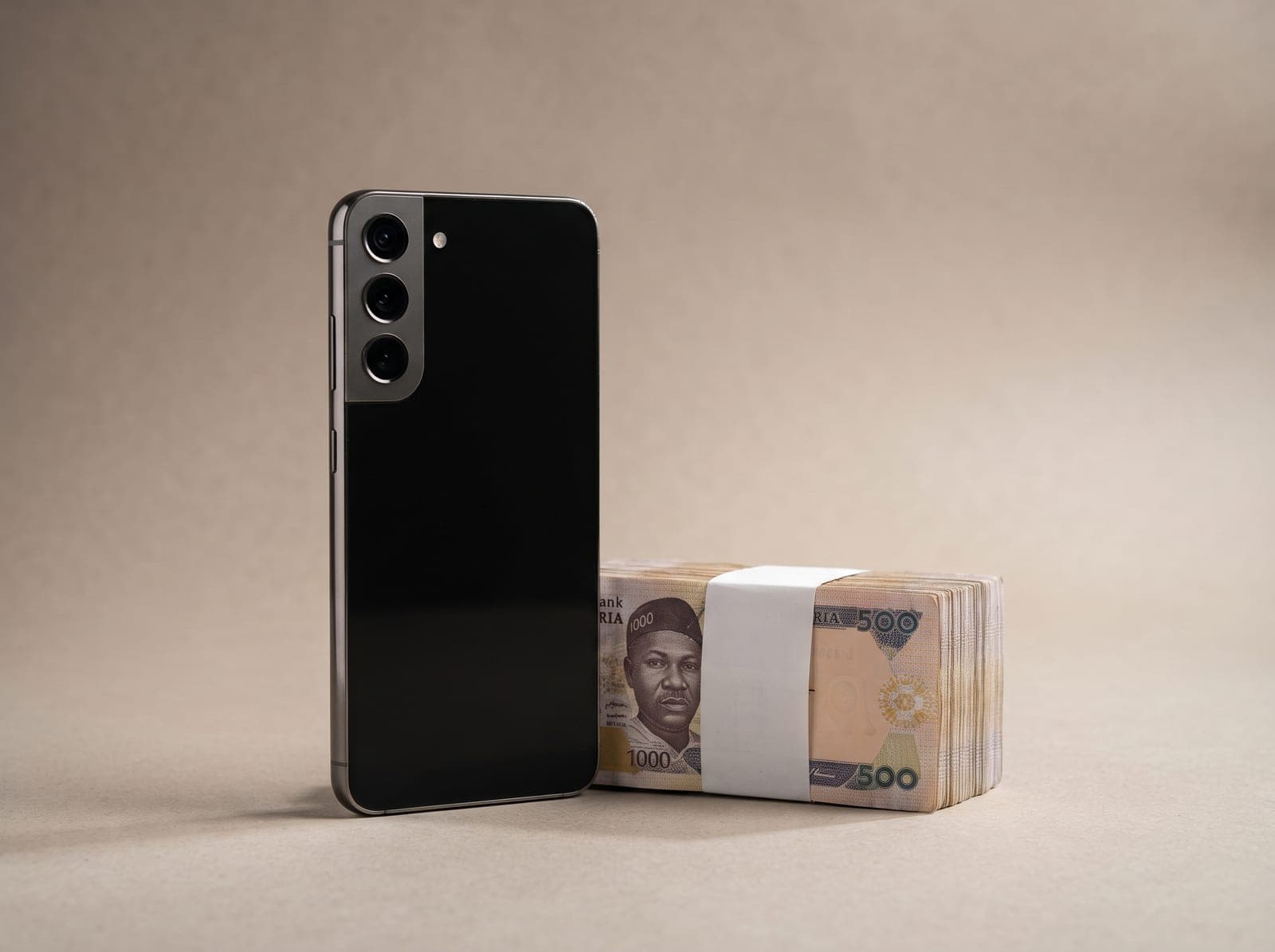 Gold award: Phone, or ₦150,000